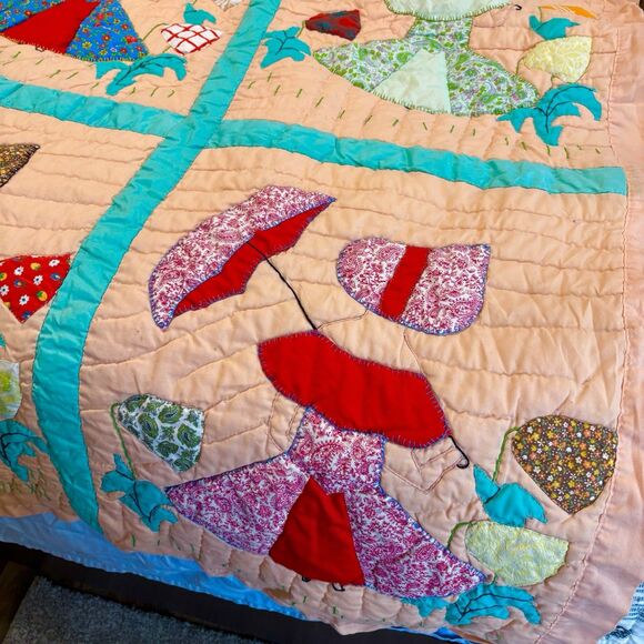 Rare Vintage 40’s Parasol Ladies Sun Bonnet Hand Stitched Quilt Twin 97x53 - Picture 3 of 8